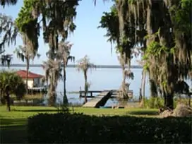 Lake Santa Fe in Melrose